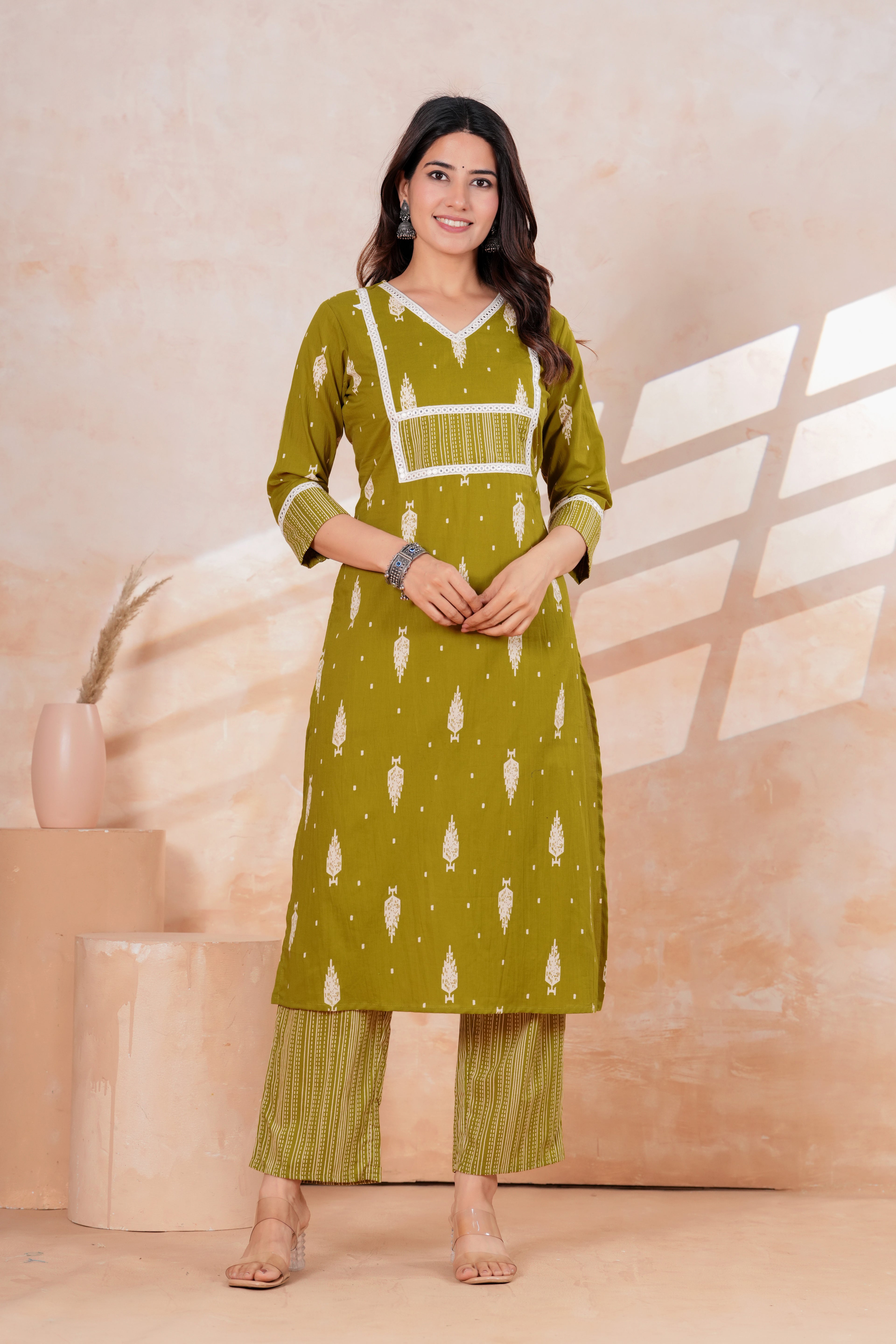 Olive Green Printed Kurta Pant Set | Straight Kurta