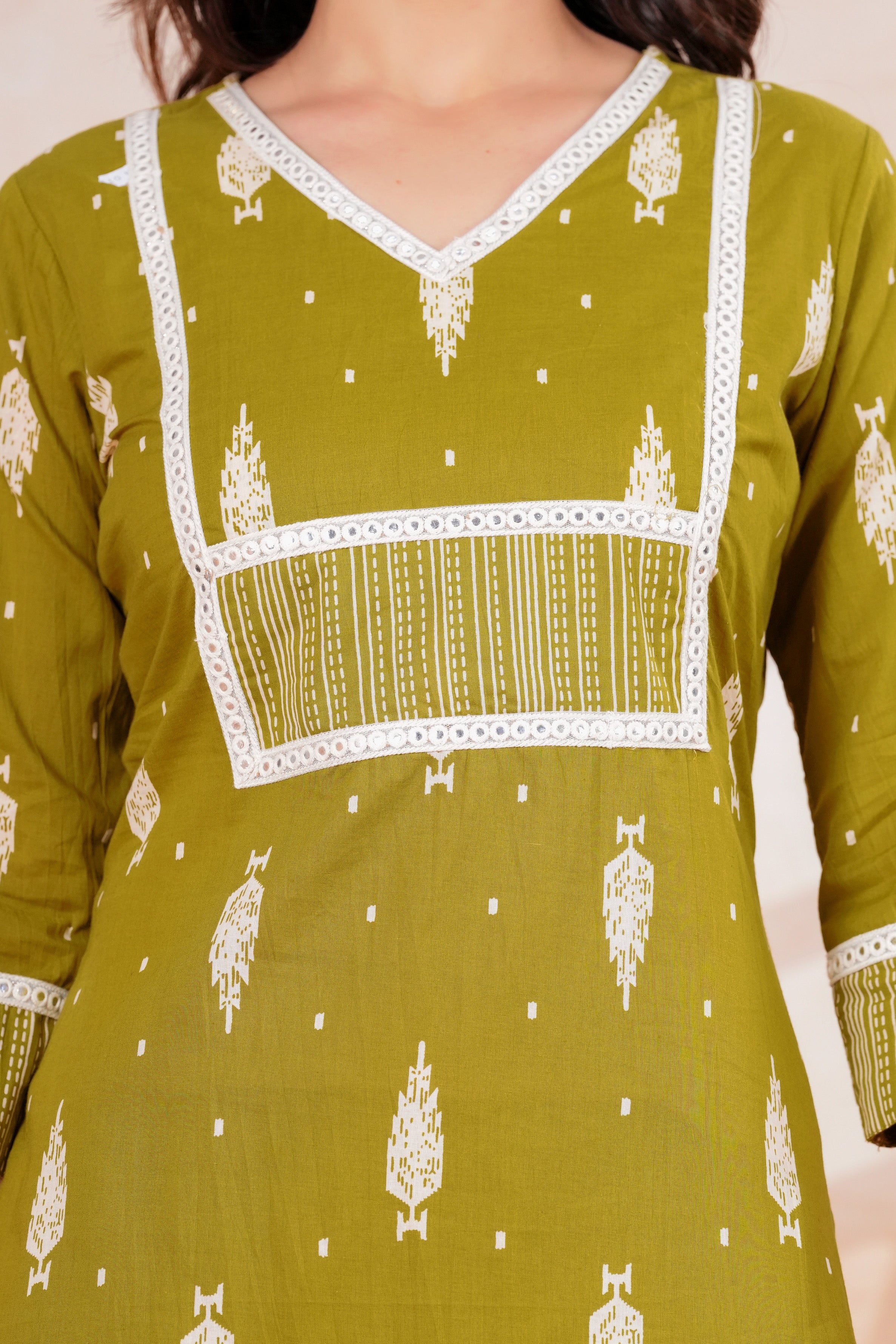 Olive Green Printed Kurta Pant Set | Straight Kurta