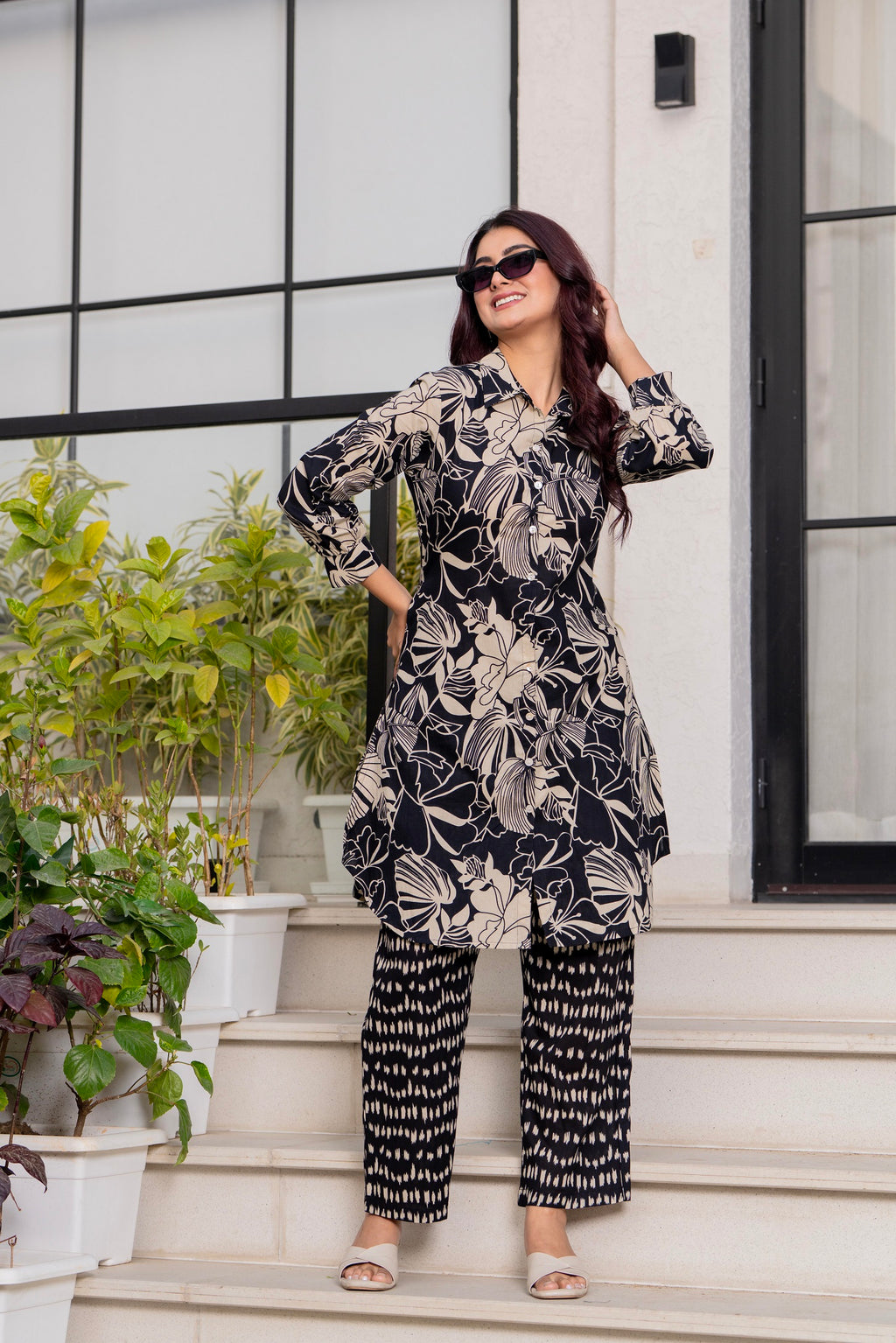 Black & Beige Floral Printed Kurti Pant Set