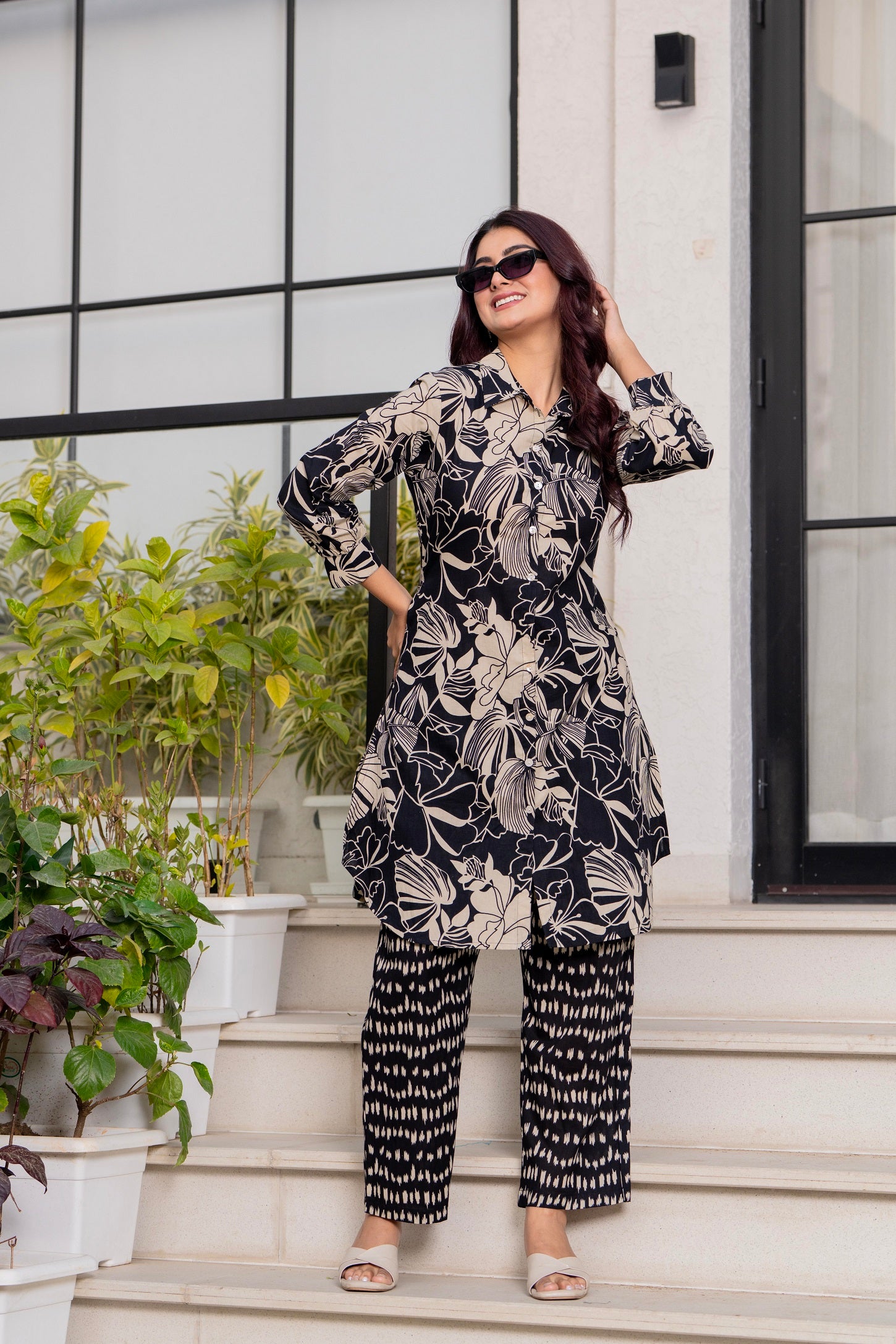 Black & Beige Floral Printed Kurti Pant Set