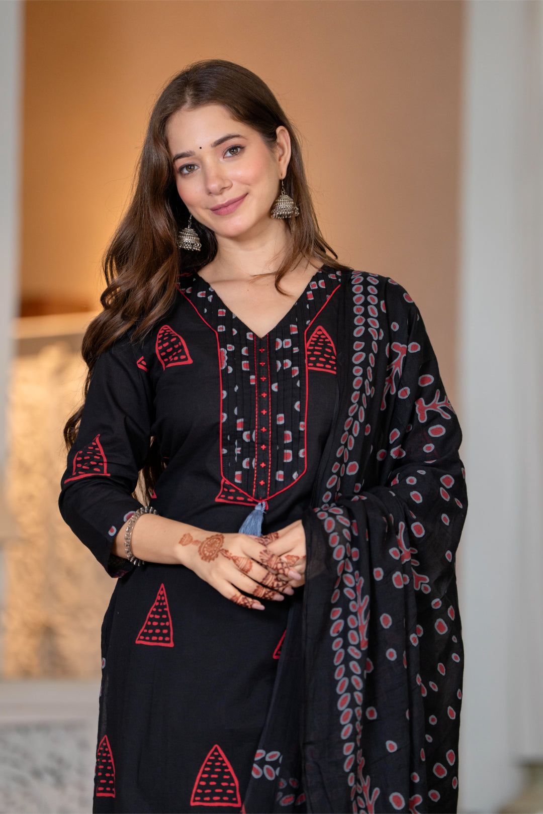 Women Pure Cotton Embroidered Kurta Sets With Dupatta