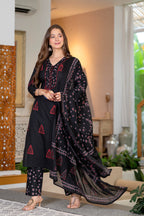 Women Pure Cotton Embroidered Kurta Sets With Dupatta