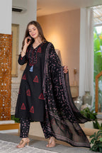 Women Pure Cotton Embroidered Kurta Sets With Dupatta