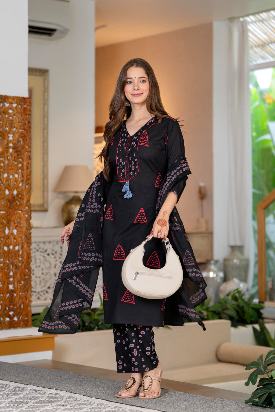 Women Pure Cotton Embroidered Kurta Sets With Dupatta