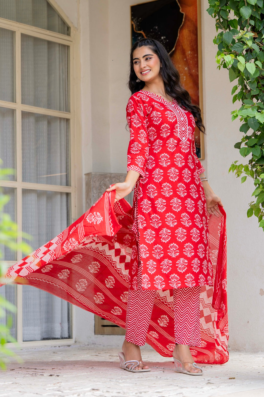 Women Ethnic Motifs Printed Regular Pure Cotton Kurta with Trousers & With Dupatta