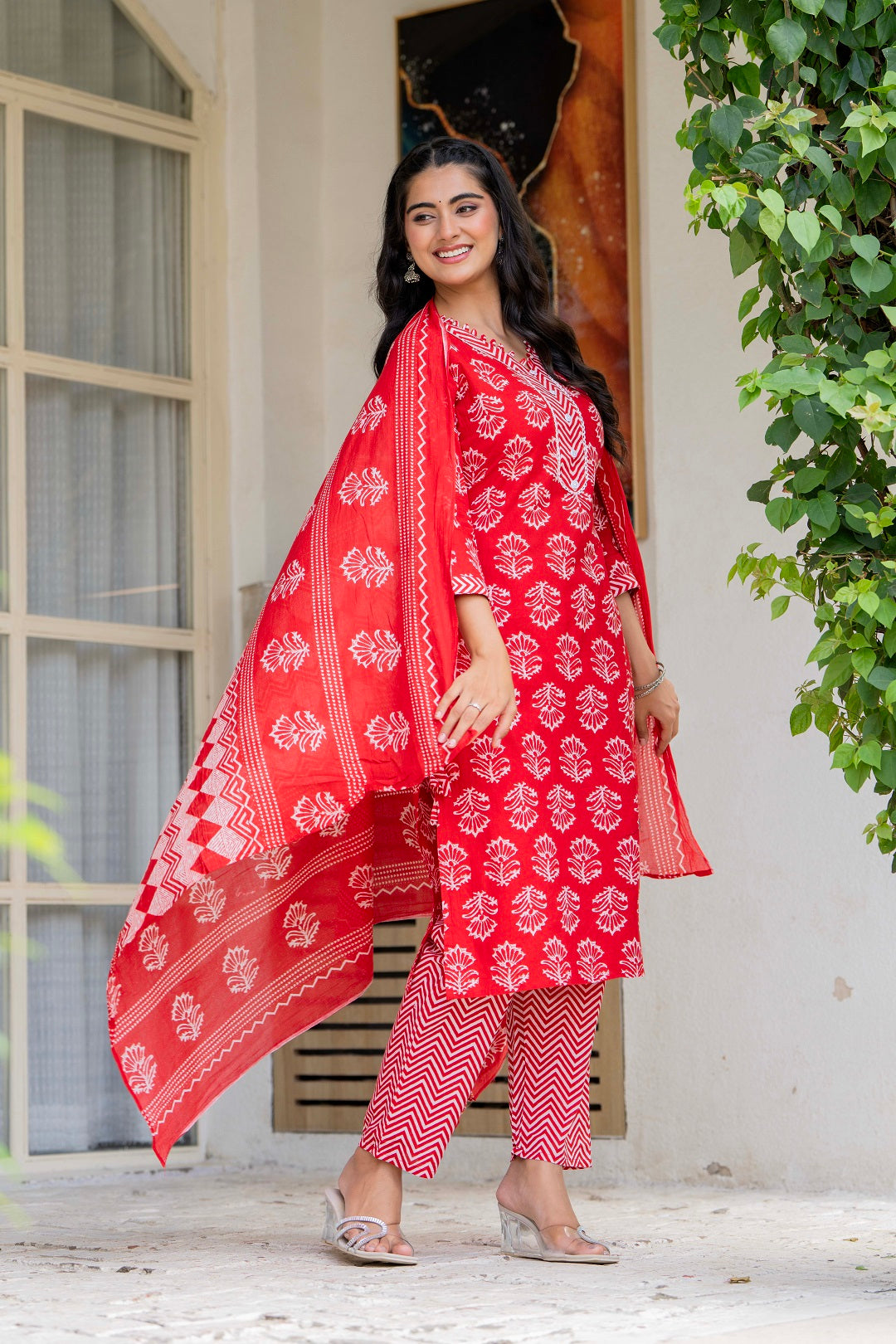 Women Ethnic Motifs Printed Regular Pure Cotton Kurta with Trousers & With Dupatta