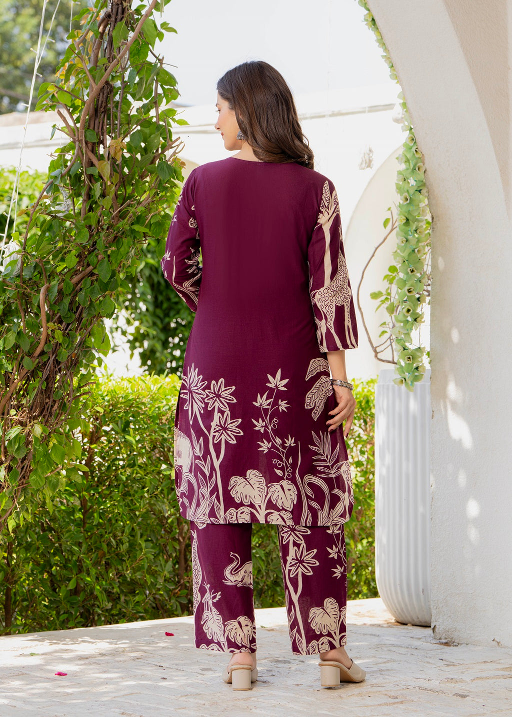 Women Ethnic Motifs Printed Regular Thread Work Pure Cotton Kurta with Trousers