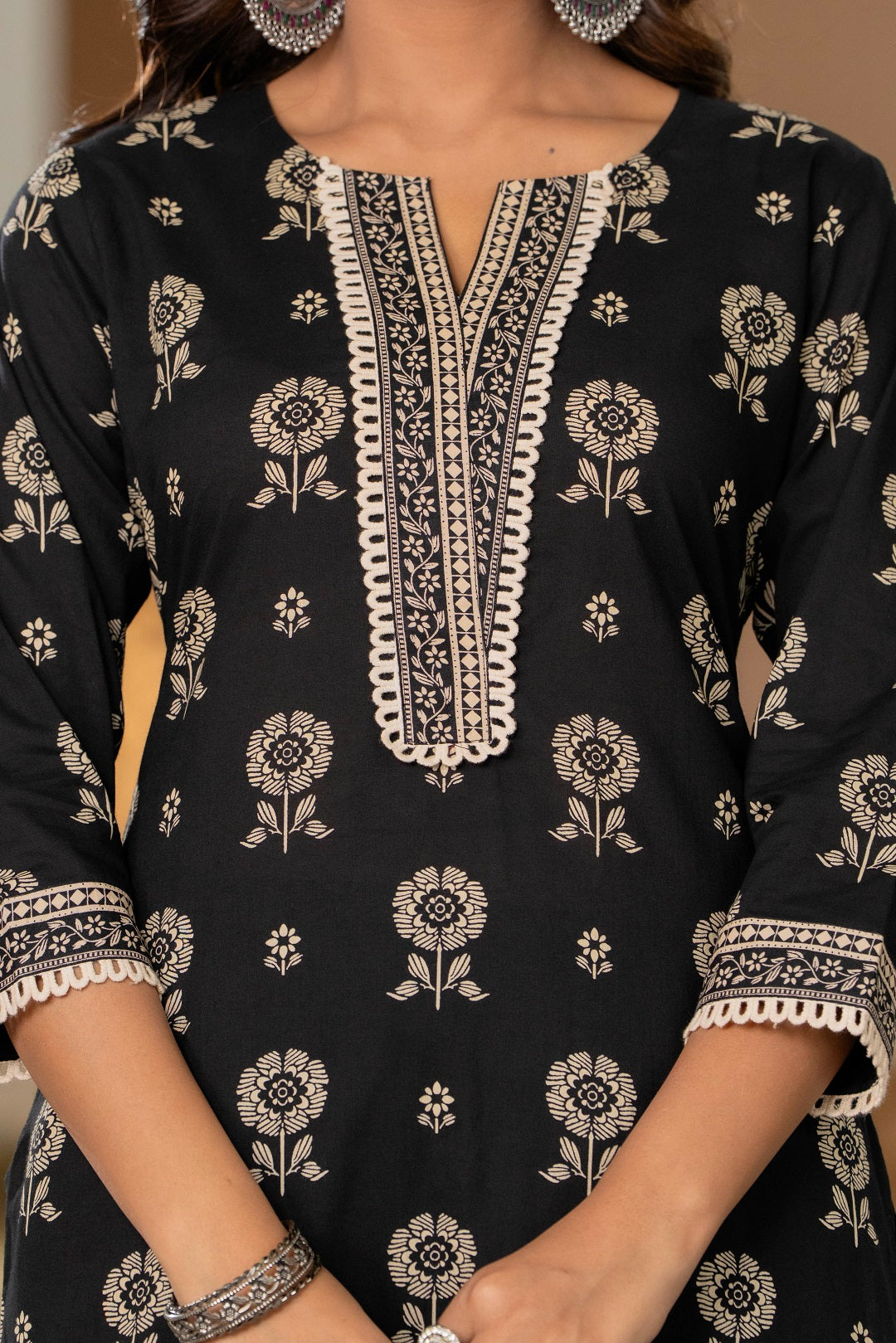 Women Printed Regular Pure Cotton Kurta with Trousers & Dupatta