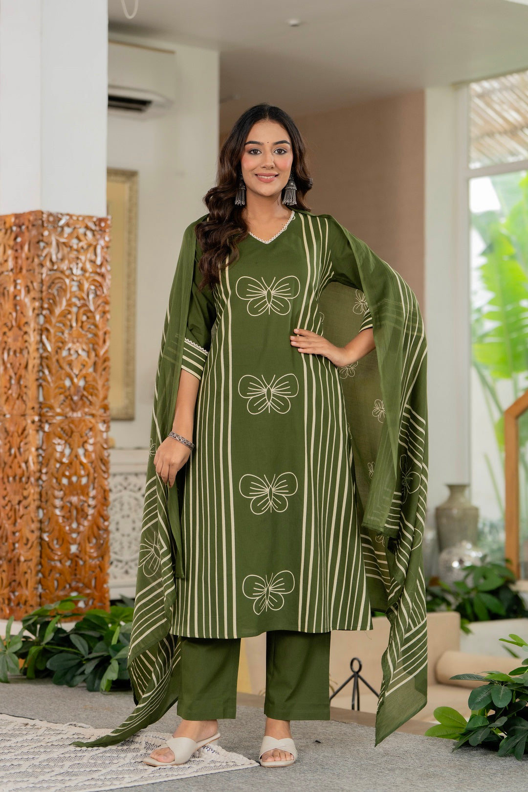 Women Striped Printed Pure Cotton Kurta with Trousers & With Dupatta