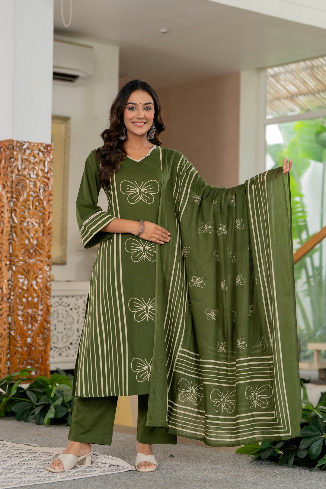 Women Striped Printed Pure Cotton Kurta with Trousers & With Dupatta