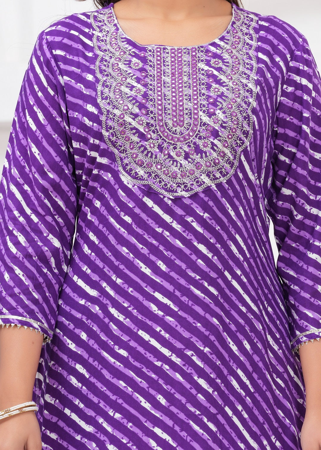 Women’s Purple Leheriya Printed Straight Kurti with Embroidery