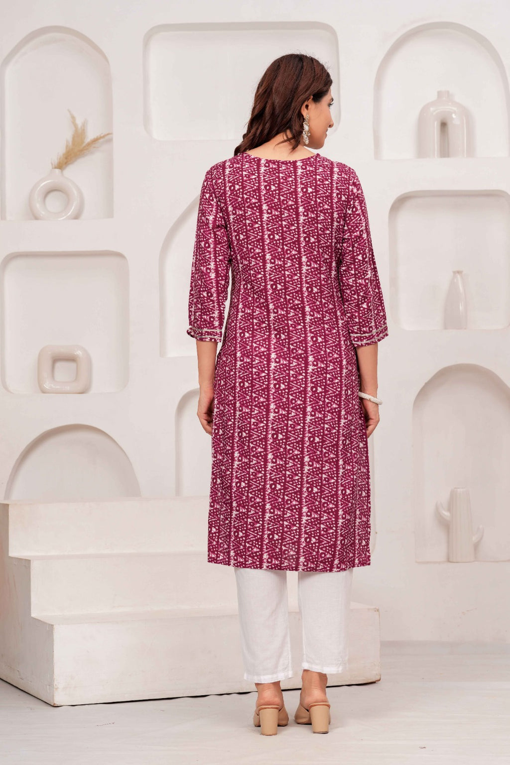 Maroon Printed Straight Kurta with Round Neck