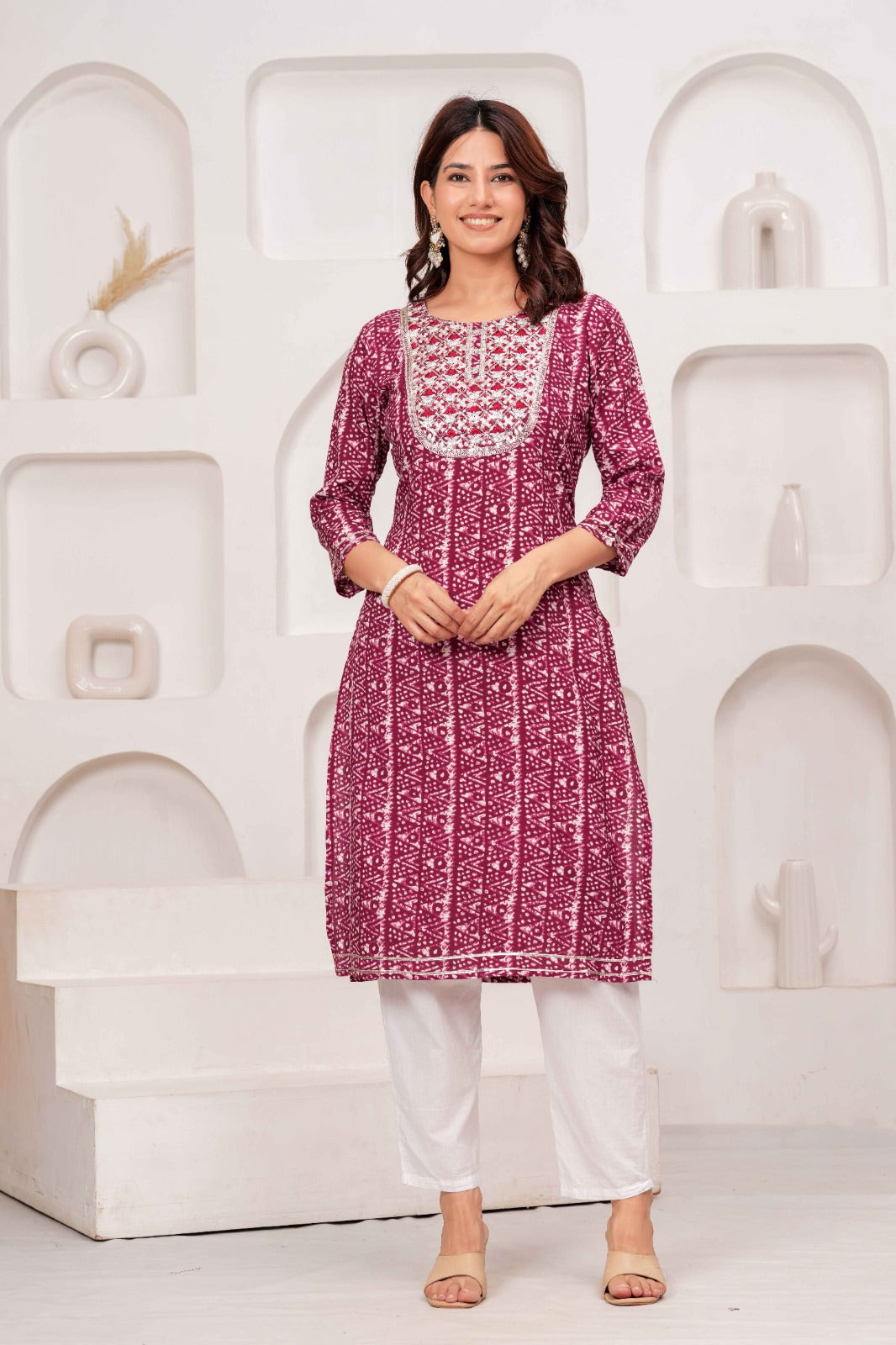 Maroon Printed Straight Kurta with Round Neck