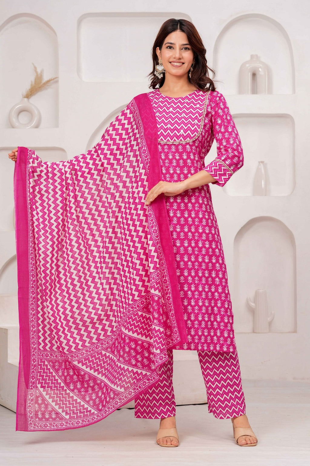 Pink Printed Kurta Pant Dupatta Set with 3/4 Sleeve
