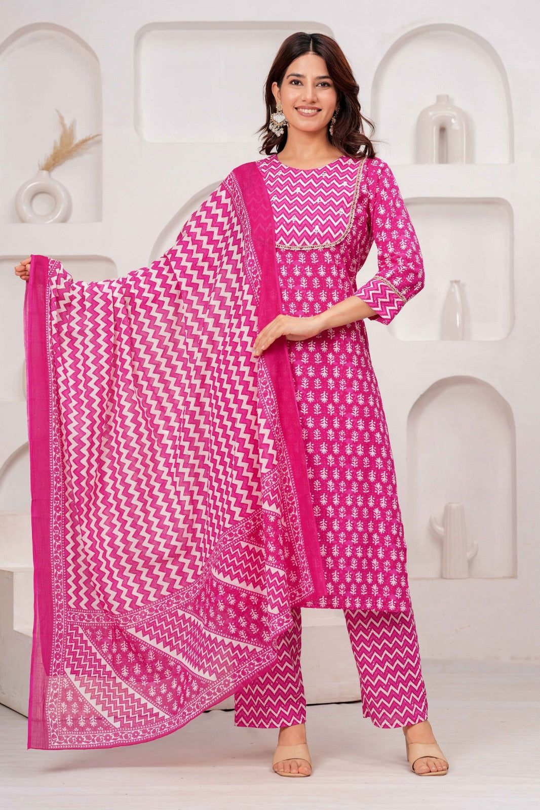 Pink Printed Kurta Pant Dupatta Set with 3/4 Sleeve