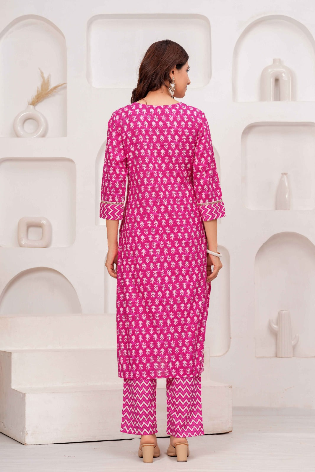 Pink Printed Kurta Pant Dupatta Set with 3/4 Sleeve