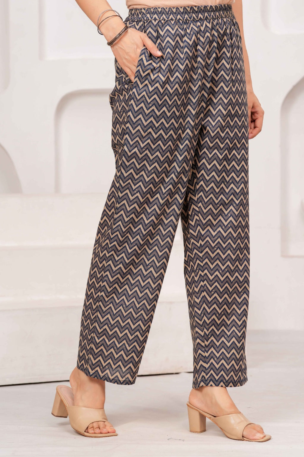 Navy Blue Printed Kurta Pant Dupatta Set with 3/4 Sleeves