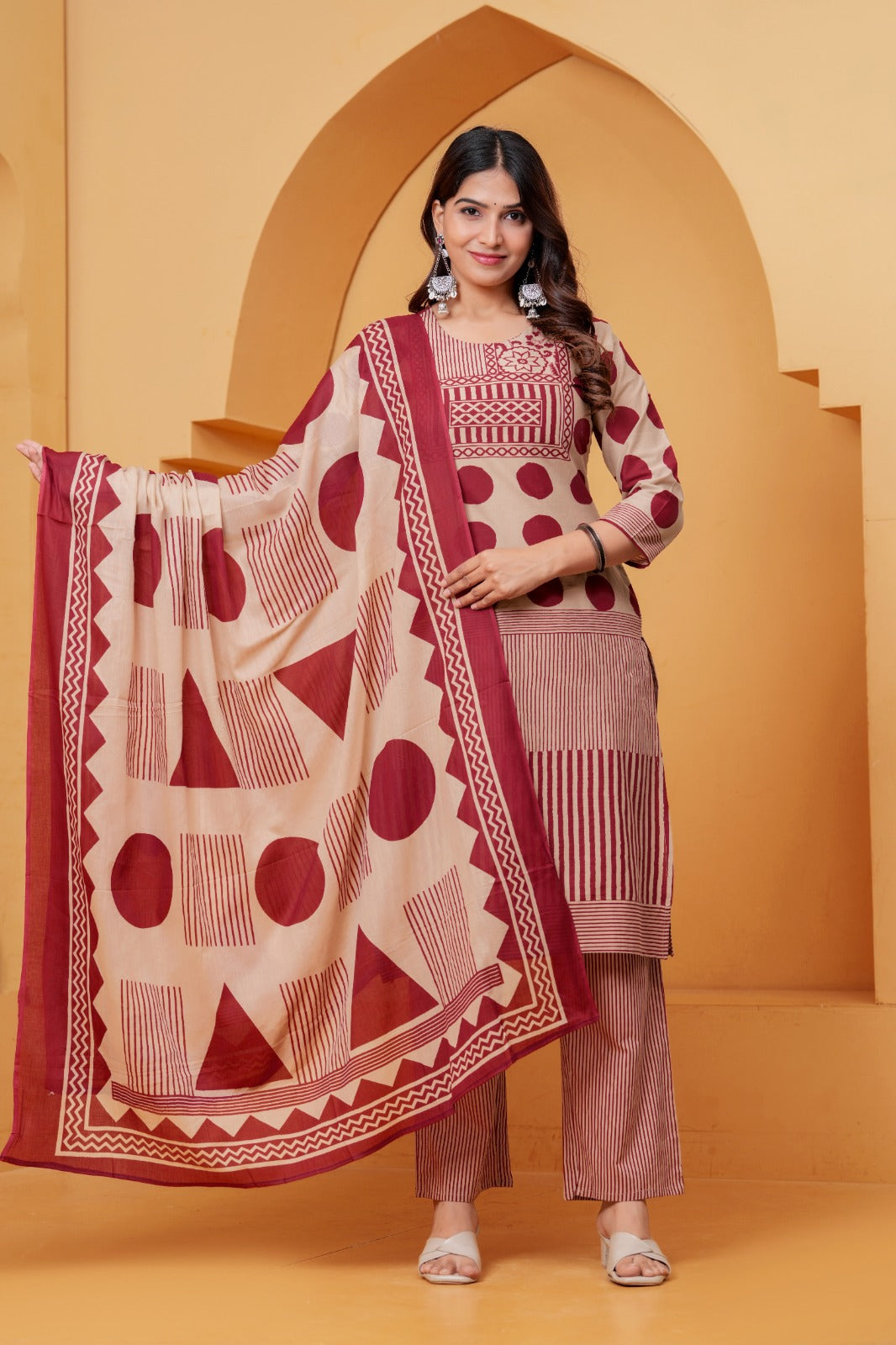 Women’s Beige & Maroon Printed Kurta Pant Dupatta Set – Elegant 3 Piece Ethnic Wear